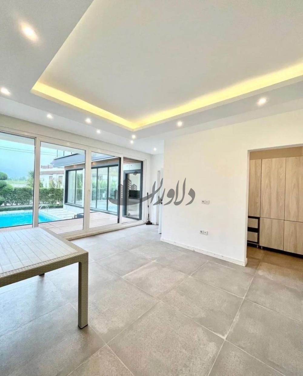 ویلا مدرن تاپ لوکیشن شهرکی رویان