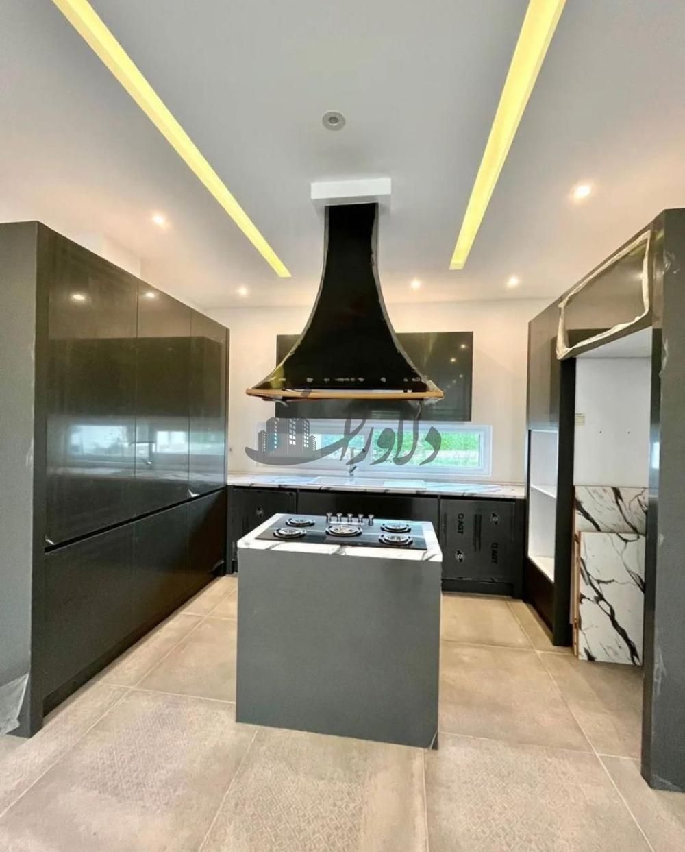 ویلا مدرن تاپ لوکیشن شهرکی رویان