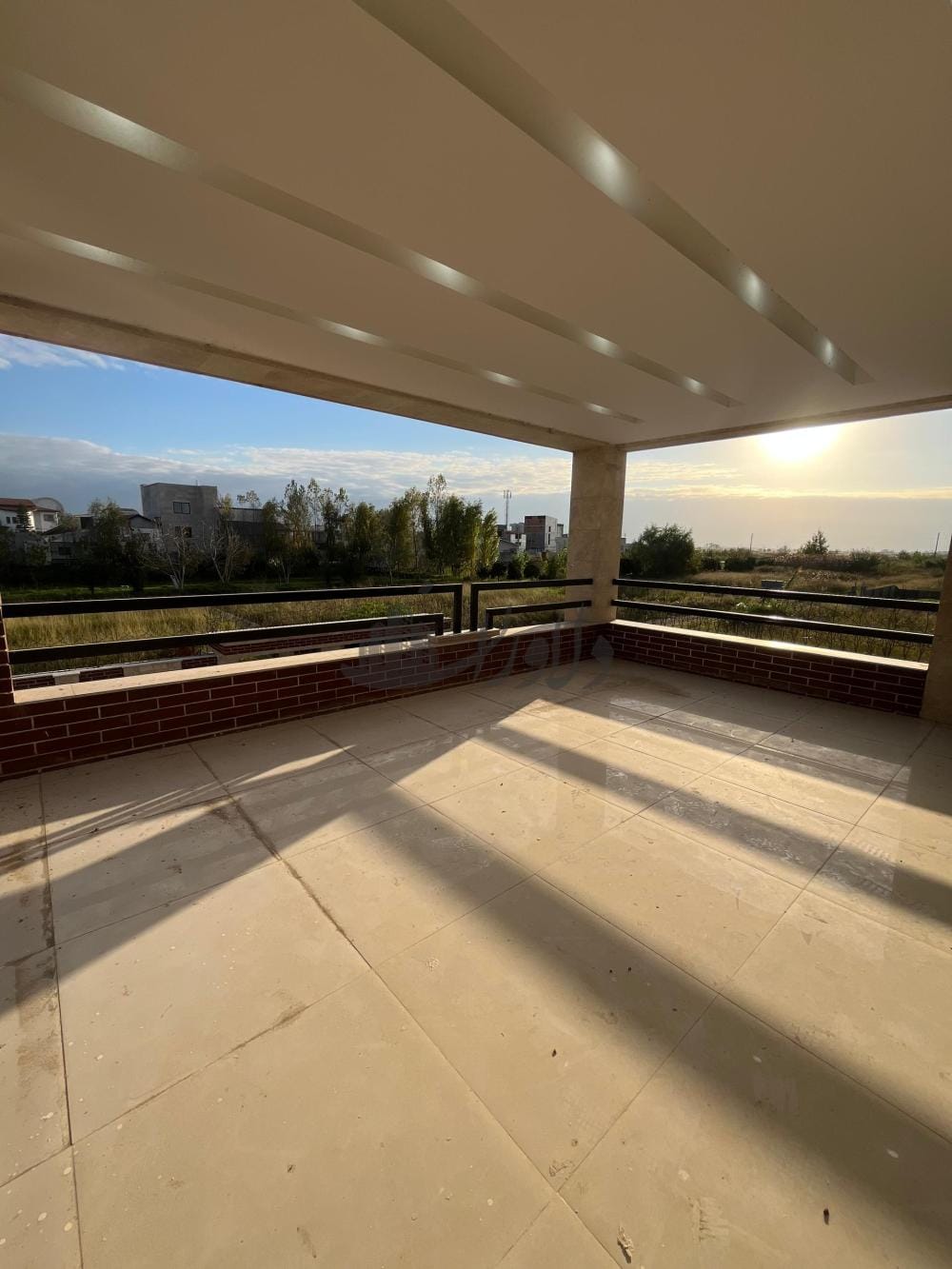 به قیمت ترین ویلا نوساز استخردار در منطقه