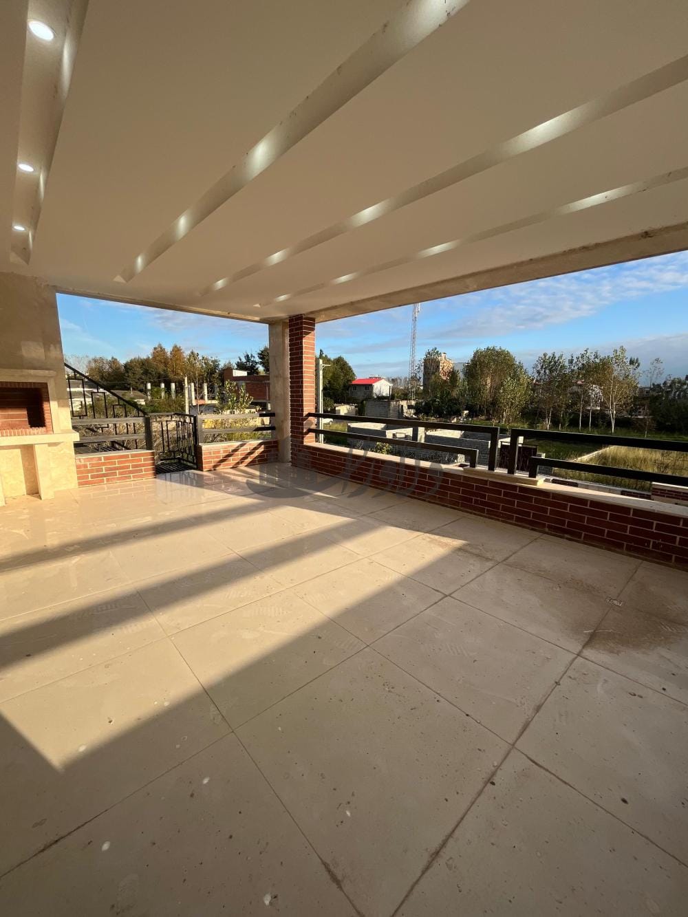 به قیمت ترین ویلا نوساز استخردار در منطقه