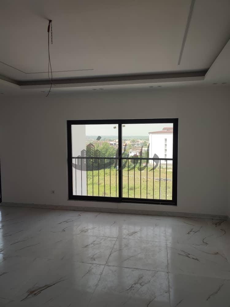 آپارتمان سه‌خوابه نوساز، کلید نخورده، در لوکیشنی بی‌نظیر