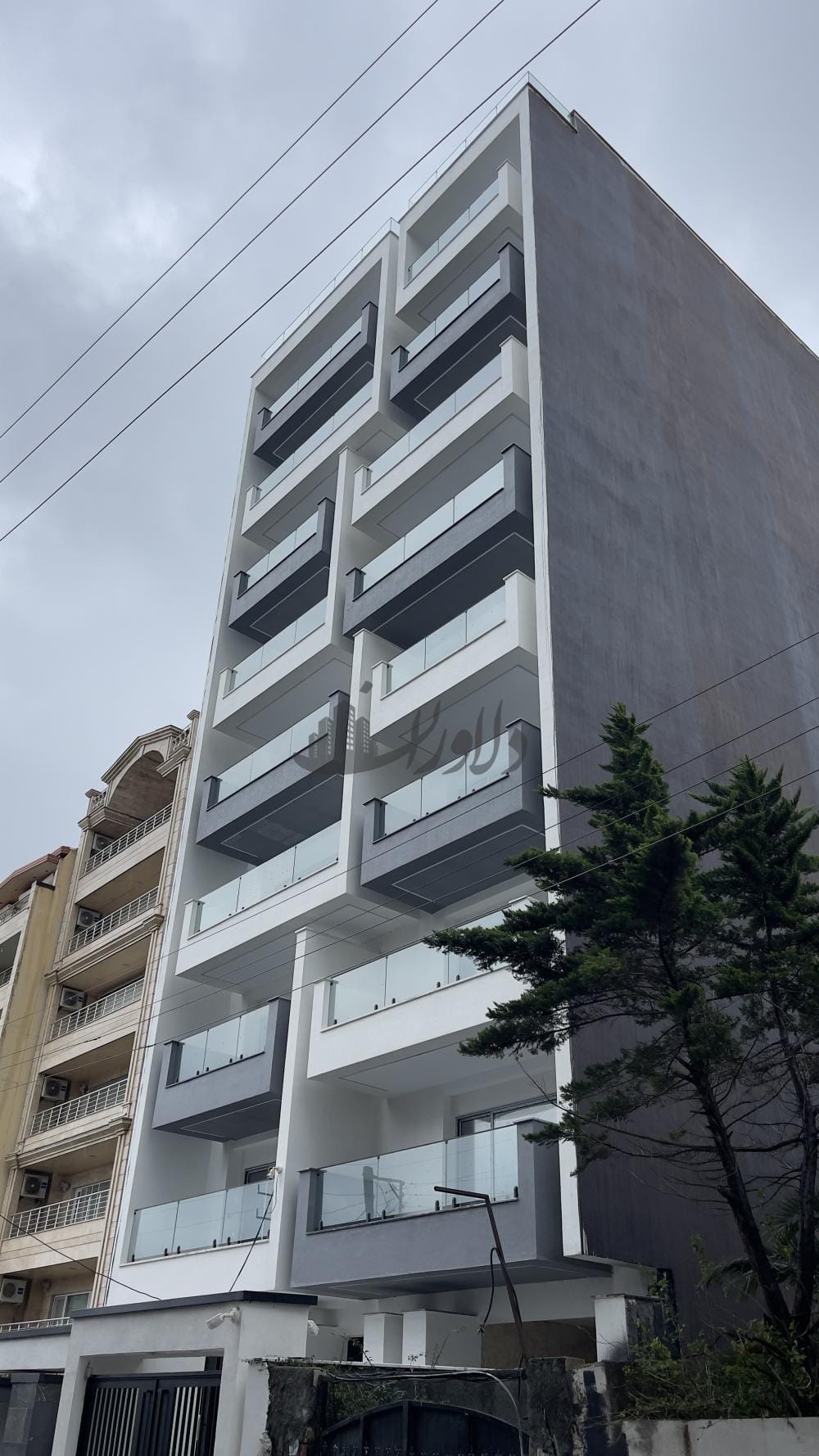 فروش آپارتمان نوساز ساحلی ۱۴۰ متری در ایزدشهر