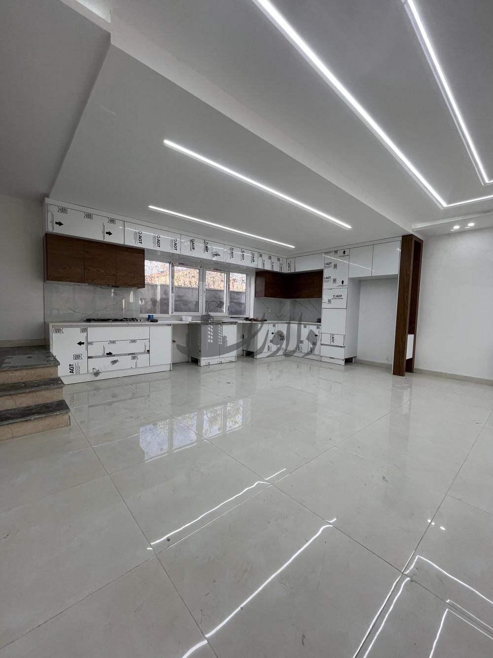 به‌قیمت‌ترین ویلا نوساز استخردار در محموداباد