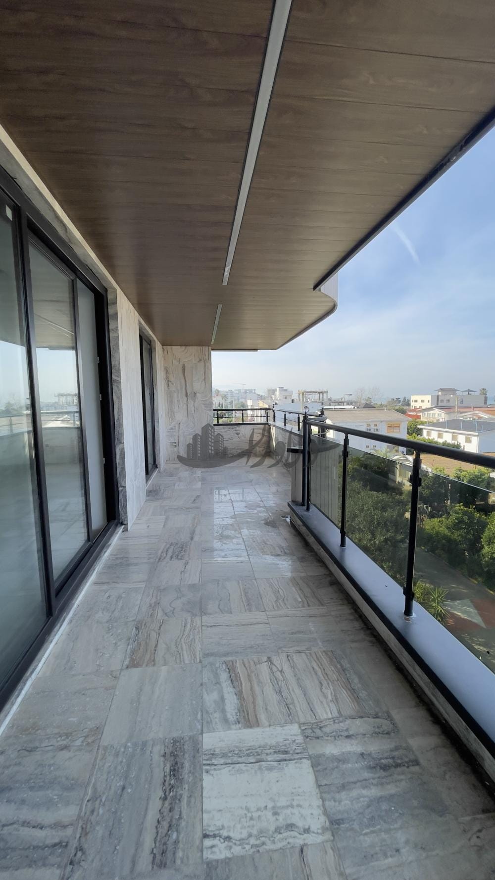 فروش و‌تهاتر آپارتمان شهرک ساحلی ۱۴۰ متر نوساز در ایزدشهر