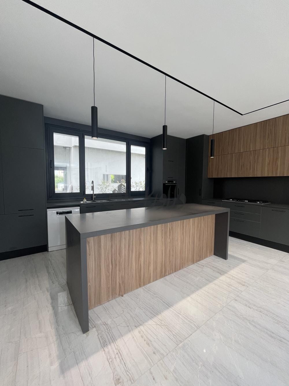 ویلا مدرن متریال قوی تاپ لوکیشن رویان ویلا مدرن متریال قوی تاپ لوکیشن رویان
