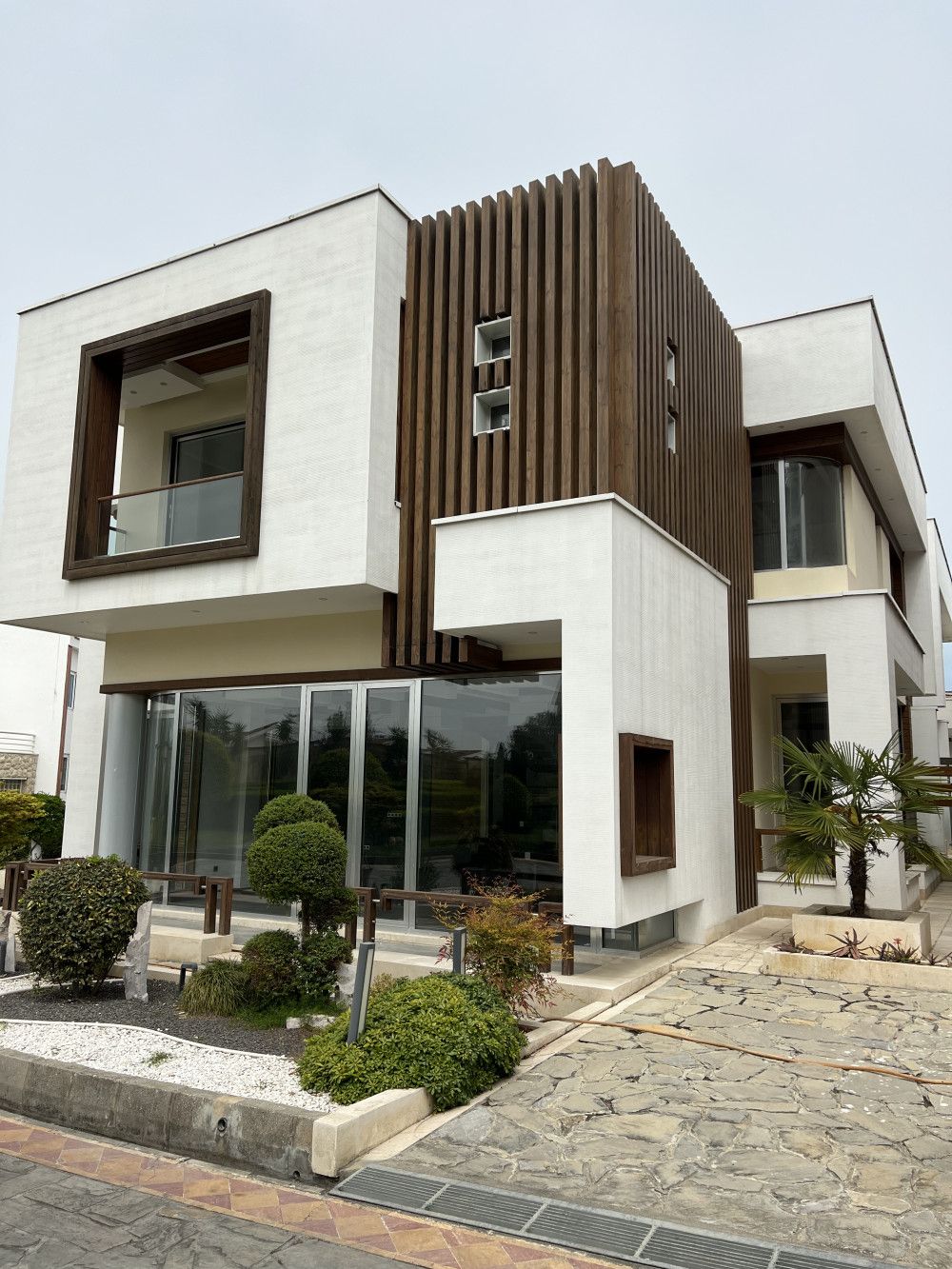 ویلای سوپر لاکچری در بهار نارنج