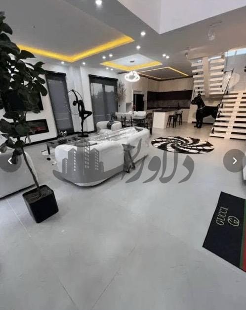 فروش ویلای  لوکس استخردار در بهترین منطقه چلک