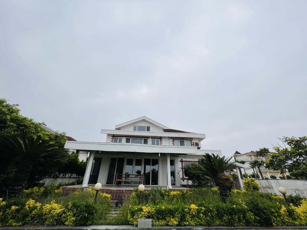 ویلای دوبلکس ۱۲۰۰متری در شهرک برند ساحلی