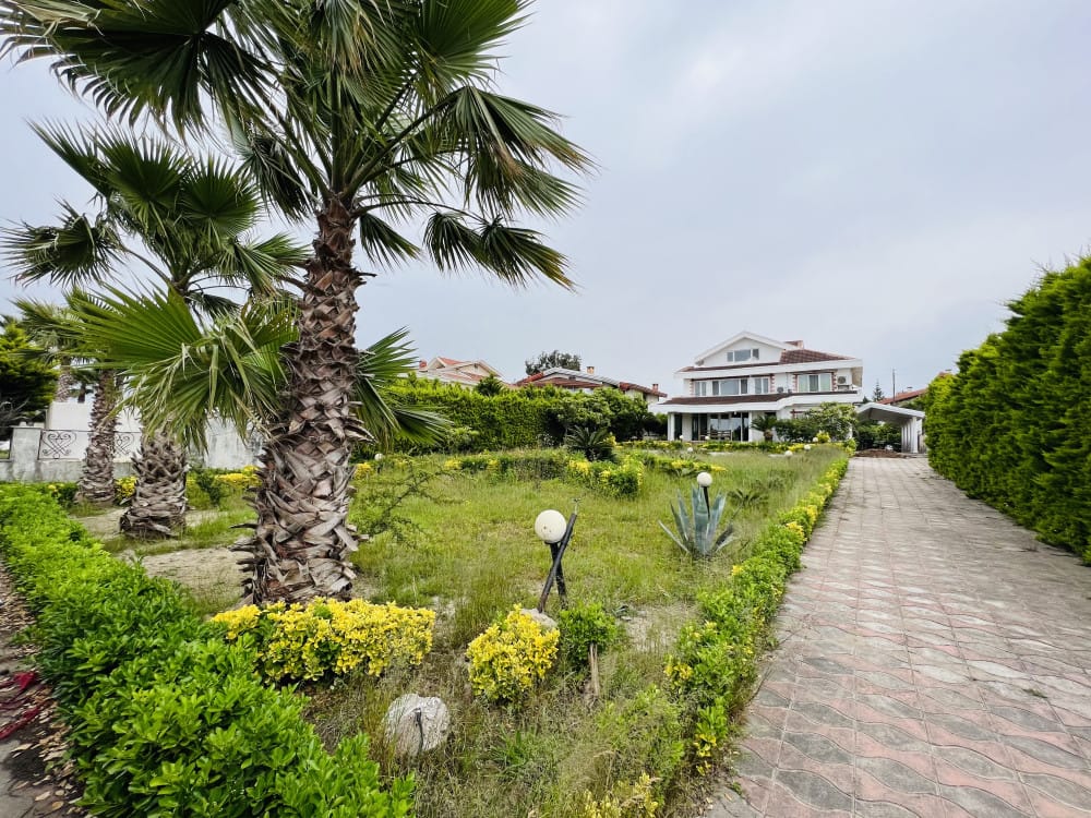 ویلای دوبلکس ۱۲۰۰متری در شهرک برند ساحلی