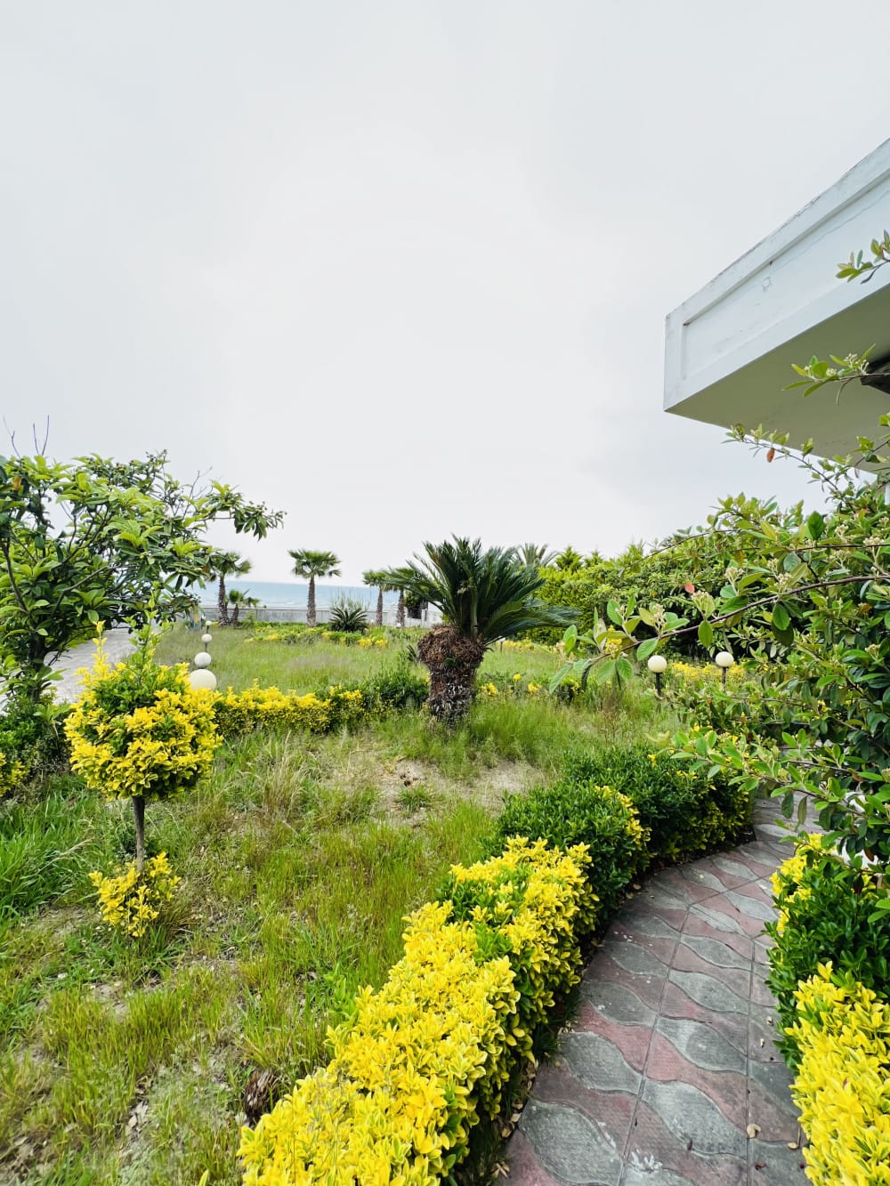 ویلای دوبلکس ۱۲۰۰متری در شهرک برند ساحلی