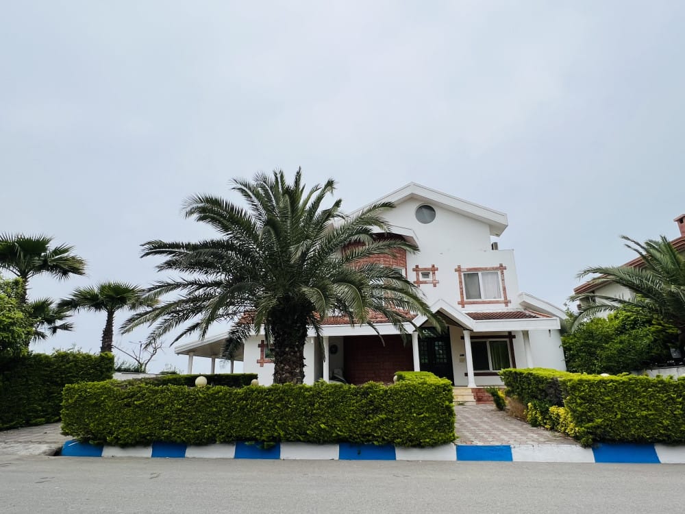 ویلای دوبلکس ۱۲۰۰متری در شهرک برند ساحلی