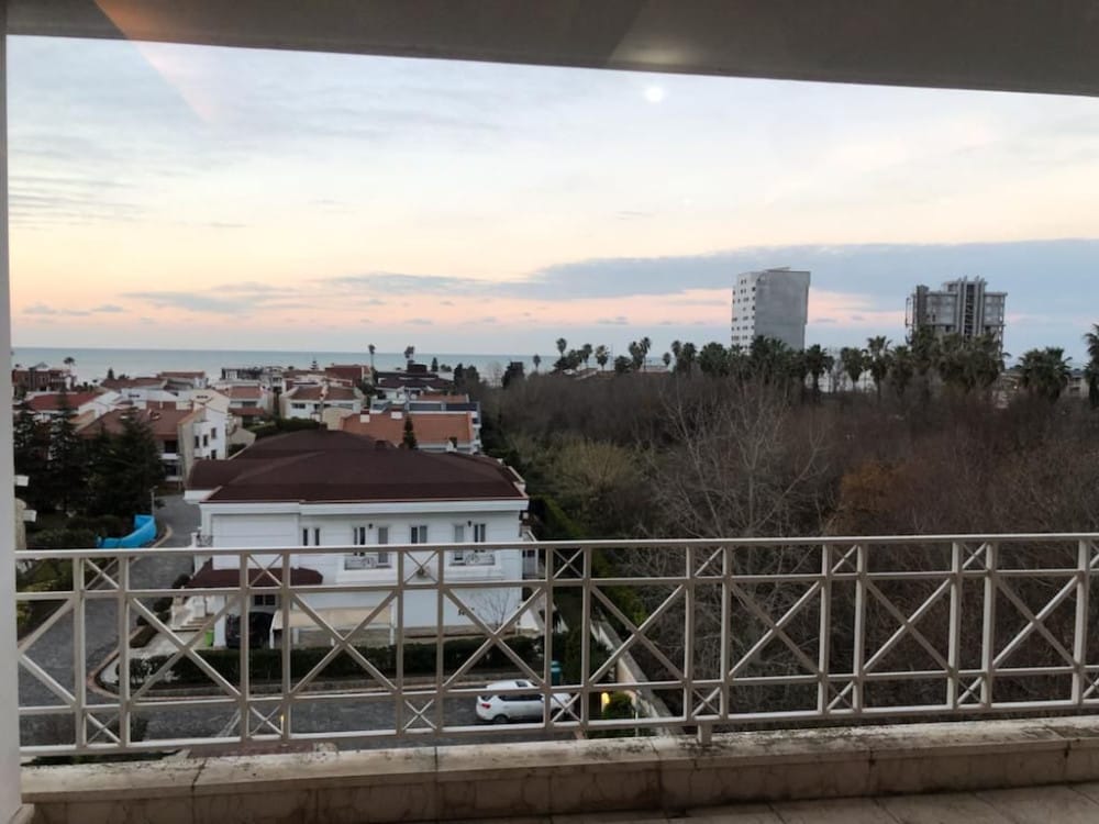 آپارتمان شهرک برند ساحلی