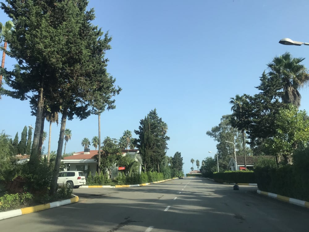 زمین ساحلی لب آب شهرک ساحلی