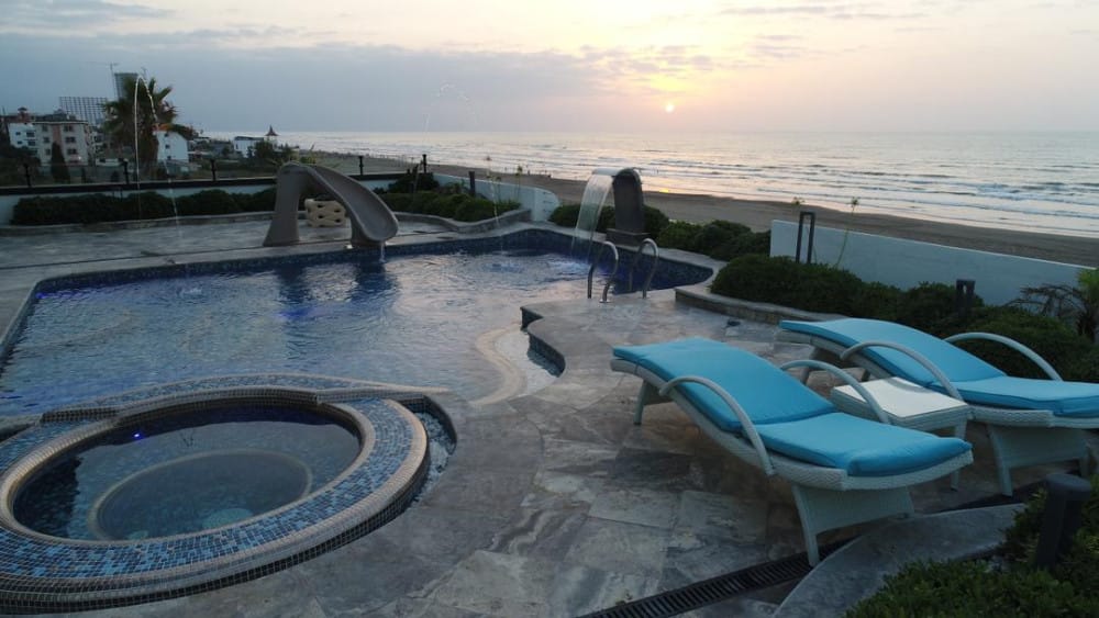 فروش زمین قواره یک دریا