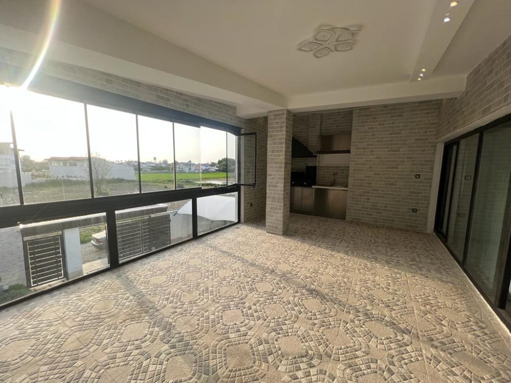 فروش ویلا مدرن جنوبی ۴۴۰ متر بنا استخردار چلندر