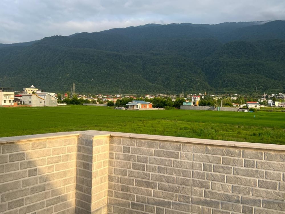 فروش زمین۳۰۰متری در منطقه ی برند و زیبای ایزدشهر