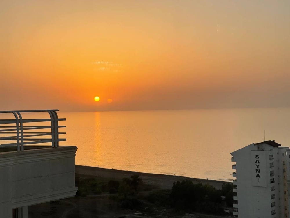 فروش پنت هوس٣٠٠متری در  یکی از برج های برند منطقه ی زیبای سرخرود