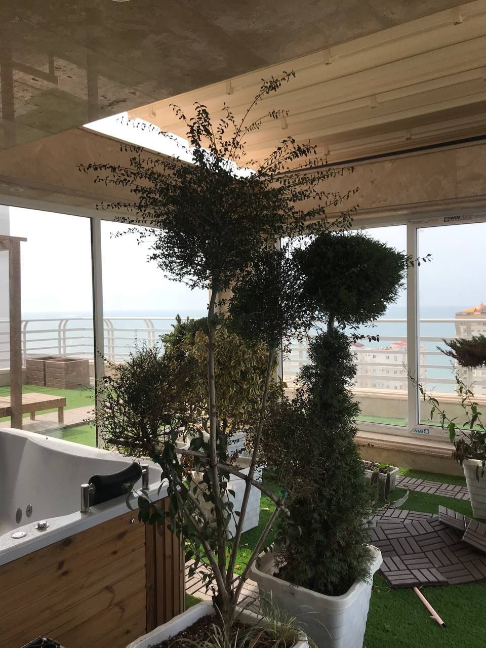 فروش پنت هوس٣٠٠متری در  یکی از برج های برند منطقه ی زیبای سرخرود