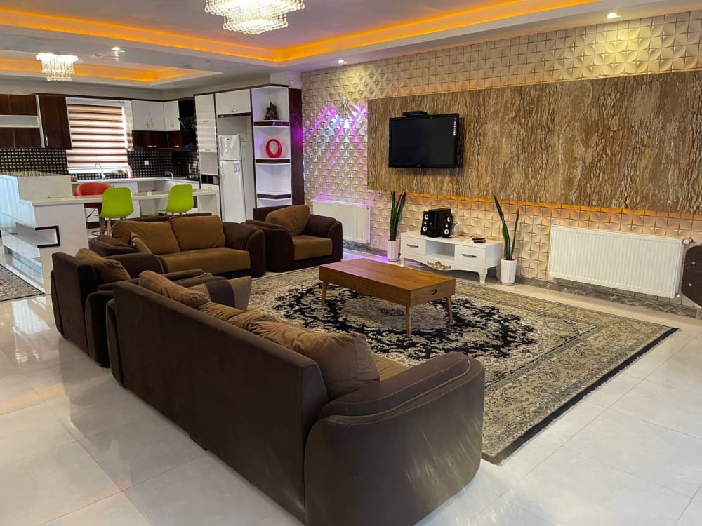 فروش ویلای دوبلکس ۲۸۰متری استخردار  جنب خانه دریا(سرخرود)