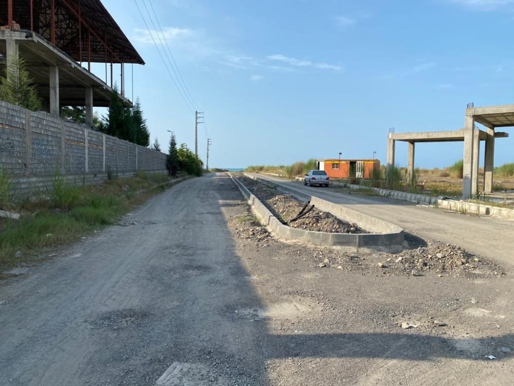 فروش زمین ۷۰۰۰هزار هکتار  بی نظیر   نرسیده به شهرک برند خانه دریا