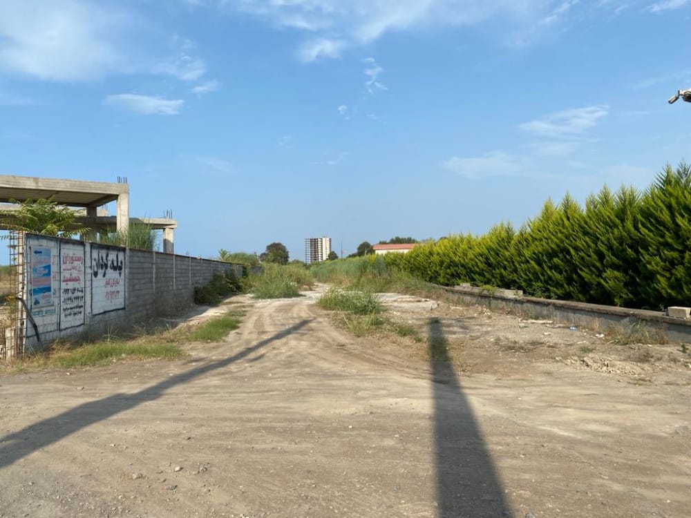 فروش زمین ۷۰۰۰هزار هکتار  بی نظیر   نرسیده به شهرک برند خانه دریا