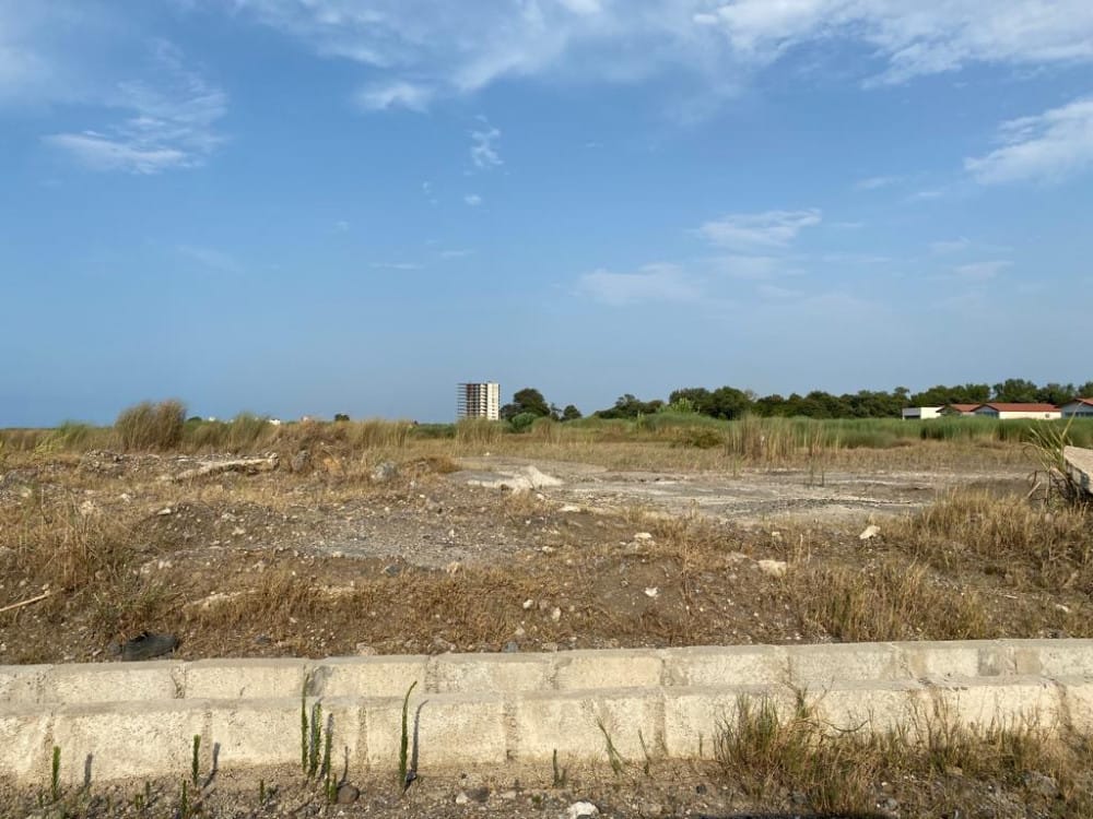 فروش زمین ۷۰۰۰هزار هکتار  بی نظیر   نرسیده به شهرک برند خانه دریا