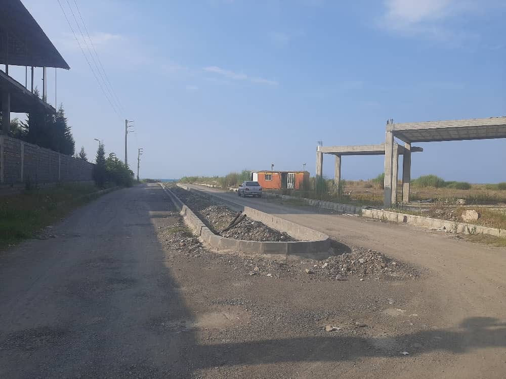 فروش زمین ۷۰۰۰هزار هکتار  بی نظیر   نرسیده به شهرک برند خانه دریا