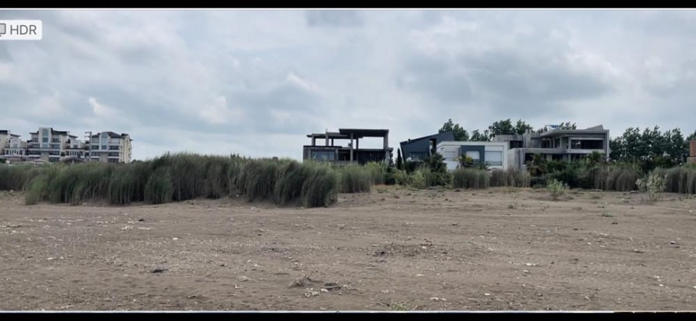 فروش زمین ساحلی ۱۲هکتار ی فوق العاده جنب شهرک برند خانه دریا