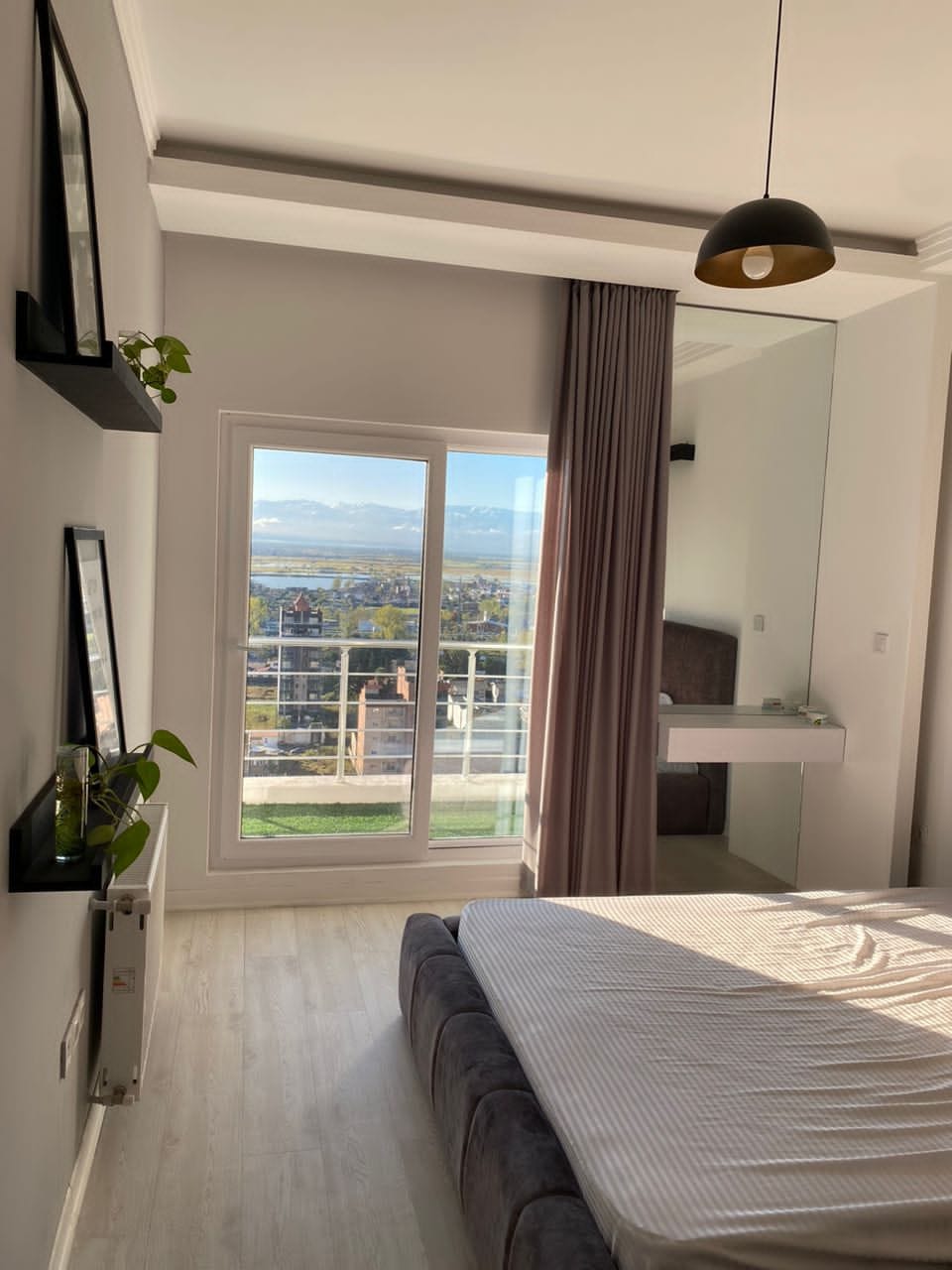 واحد مسکونی در برج فروزان سرخرود