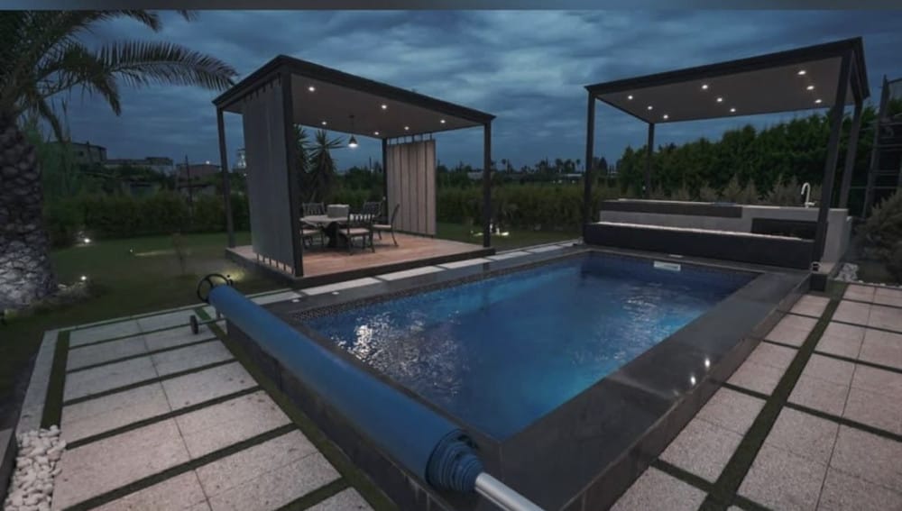 ویلا سوپر فول مدرن لاکچری شهرکی برند منطقه  با دکوراتیو مدرن