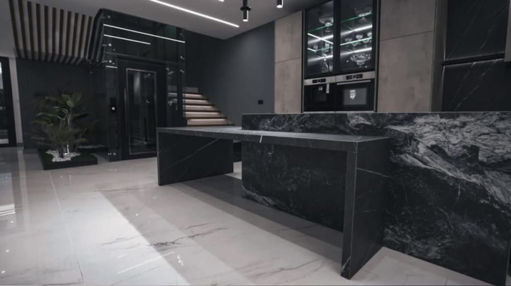 ویلا سوپر فول مدرن لاکچری شهرکی برند منطقه  با دکوراتیو مدرن