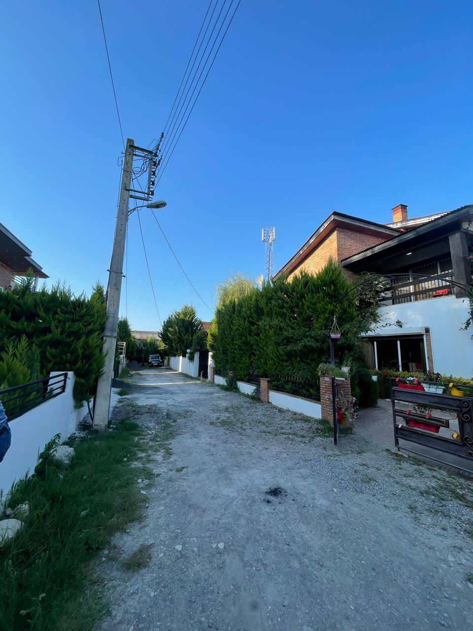 ویلا دوبلکس ۲۰۰متری در منطقه زیبا