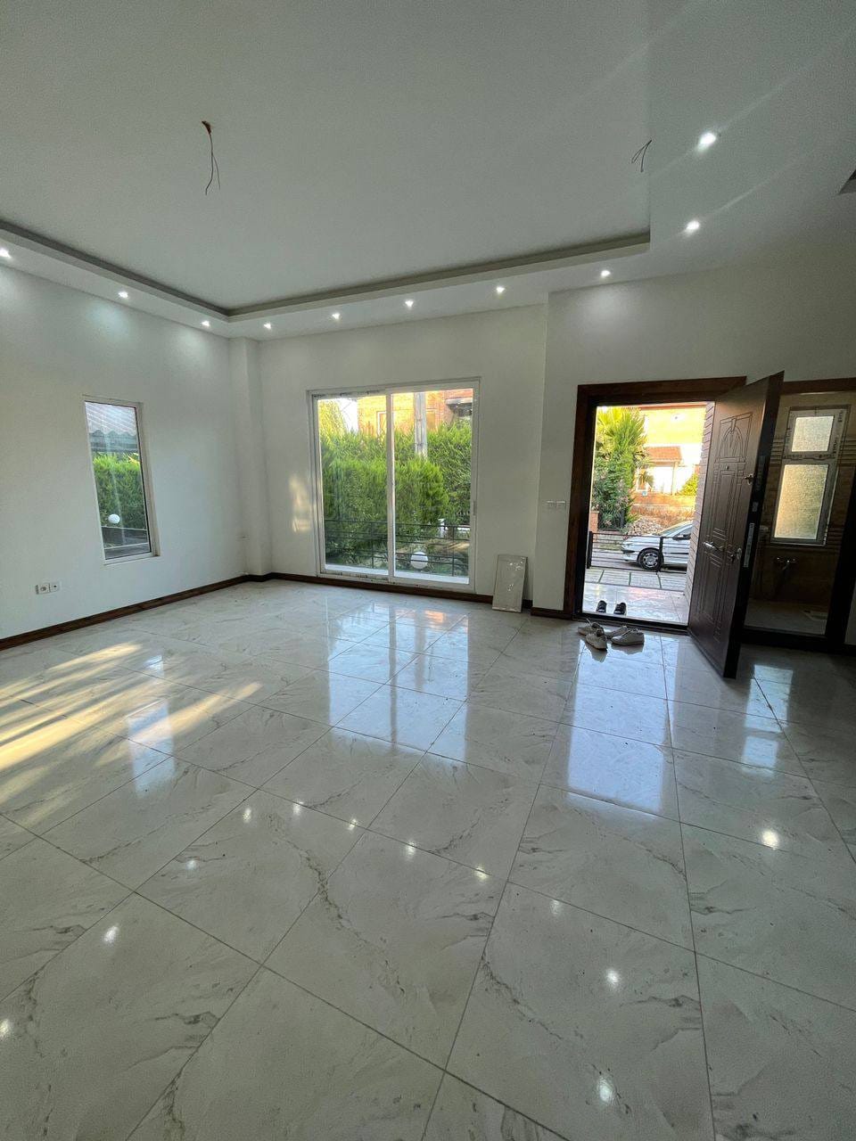 ویلا دوبلکس ۳۶۰متری در منطقه زیبای رویان