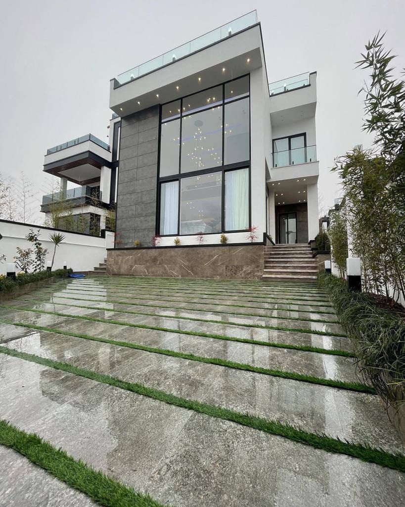 فروش ویلاتریبلکس ۳۸۰متری در منطقه ی زیبا