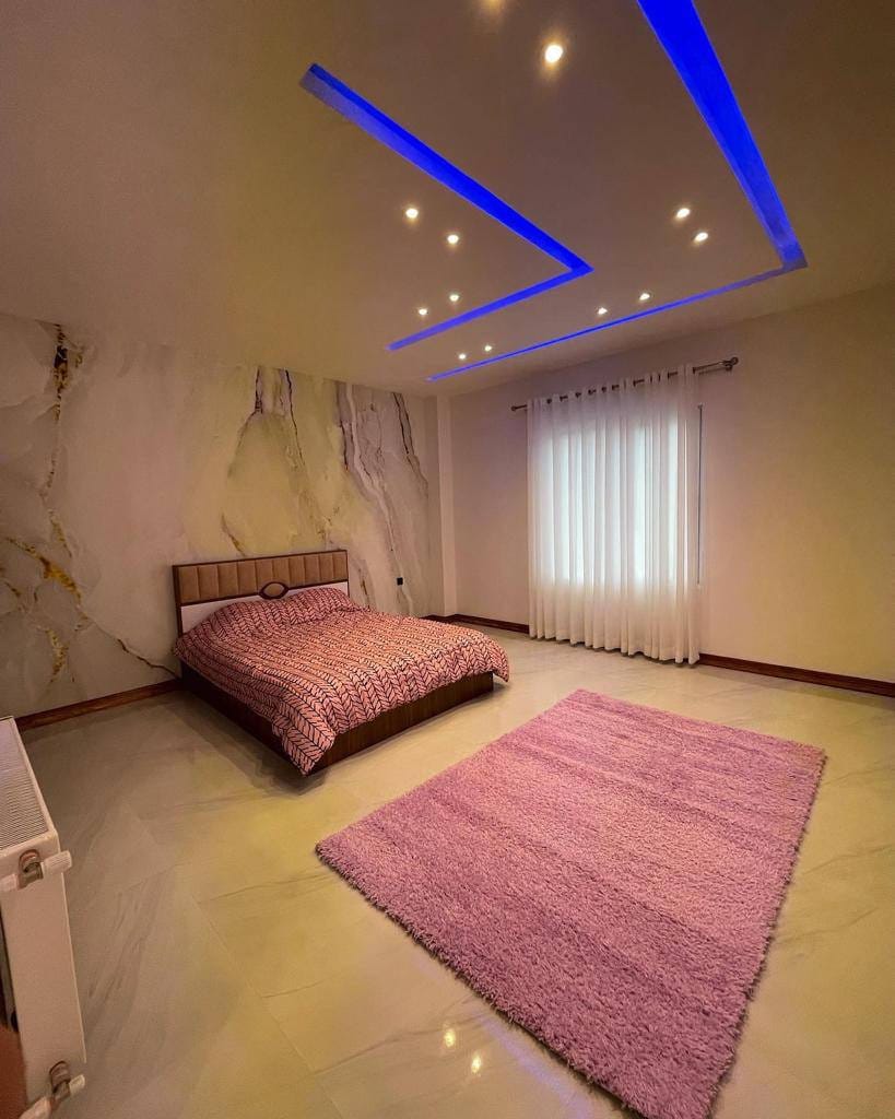 فروش ویلاتریبلکس ۳۸۰متری در منطقه ی زیبا