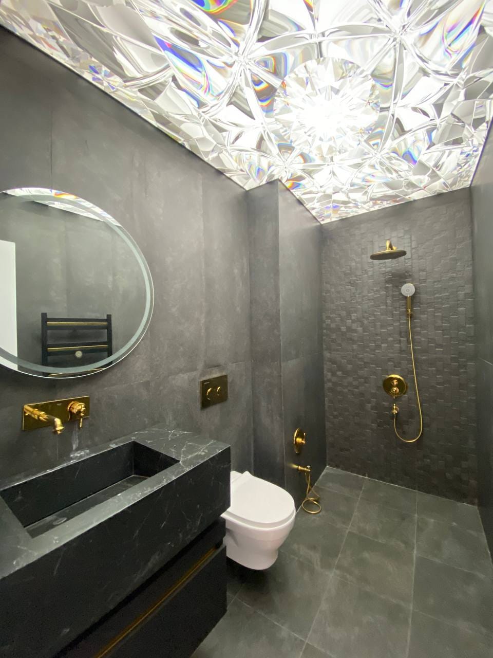 فروش ویلای شهرکی مدرن۱۲۰۰متریدرمنطقه ی زیبای ونوش