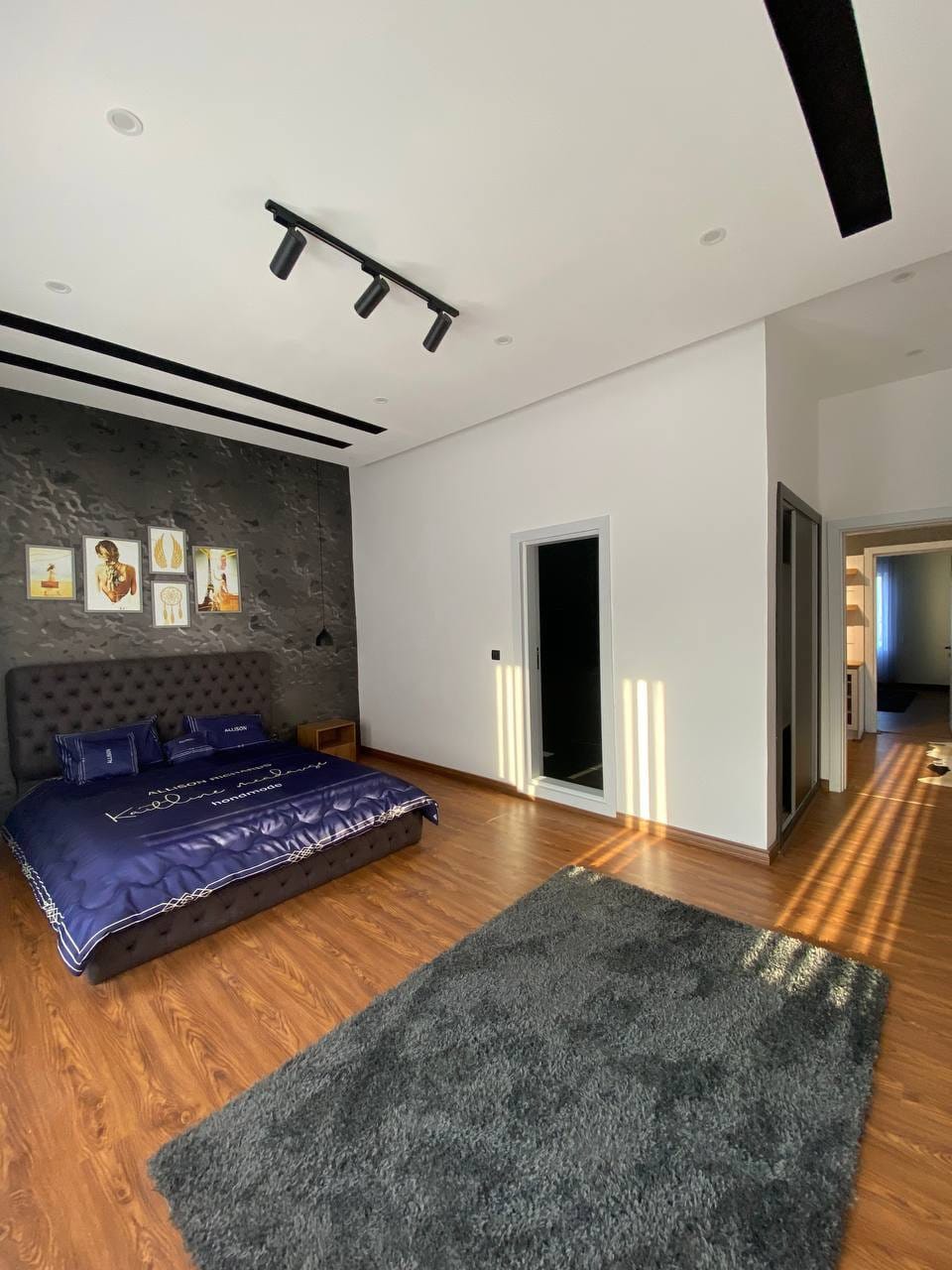 فروش ویلای شهرکی مدرن۱۲۰۰متریدرمنطقه ی زیبای ونوش