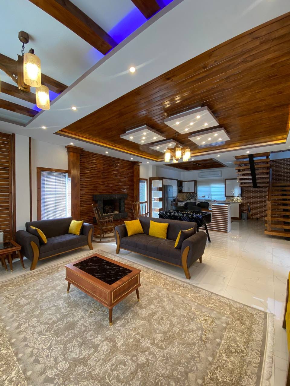 ویلای دوبلکس ۳۵۵ متری  شهرکی  در منطقه زیبای رویان