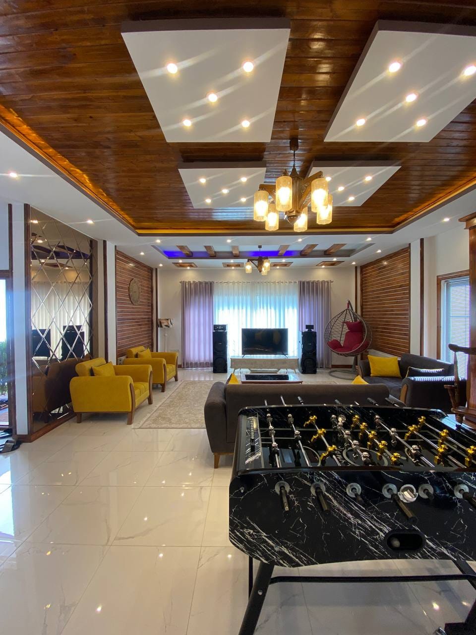 ویلای دوبلکس ۳۵۵ متری  شهرکی  در منطقه زیبای رویان