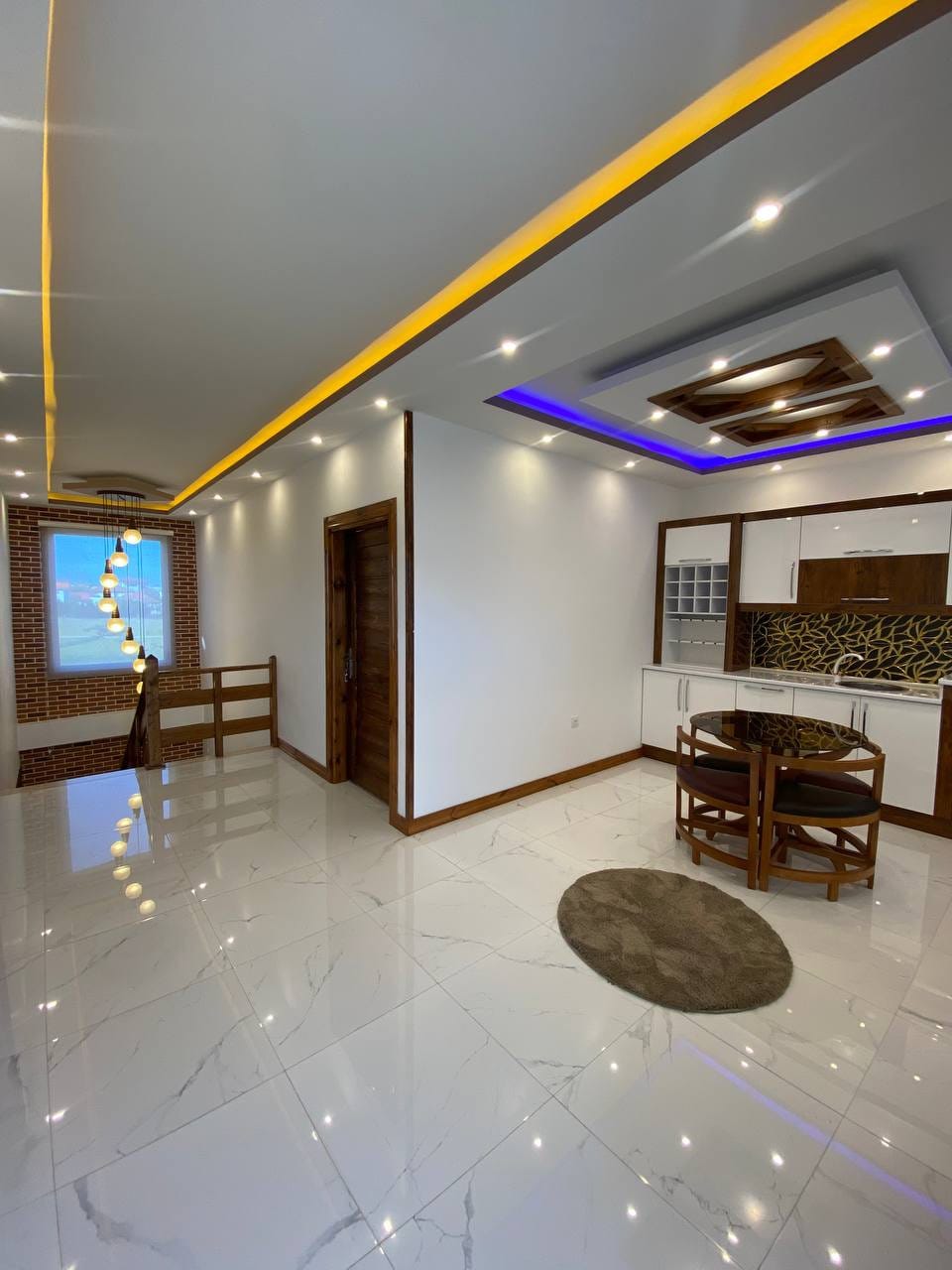 ویلای دوبلکس ۳۵۵ متری  شهرکی  در منطقه زیبای رویان