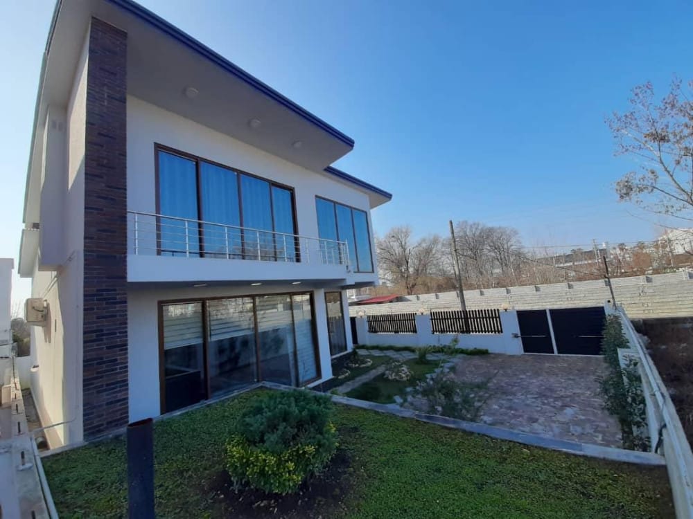 ویلای دوبلکس ۴۵۰متر استخردار در ایزدشهر