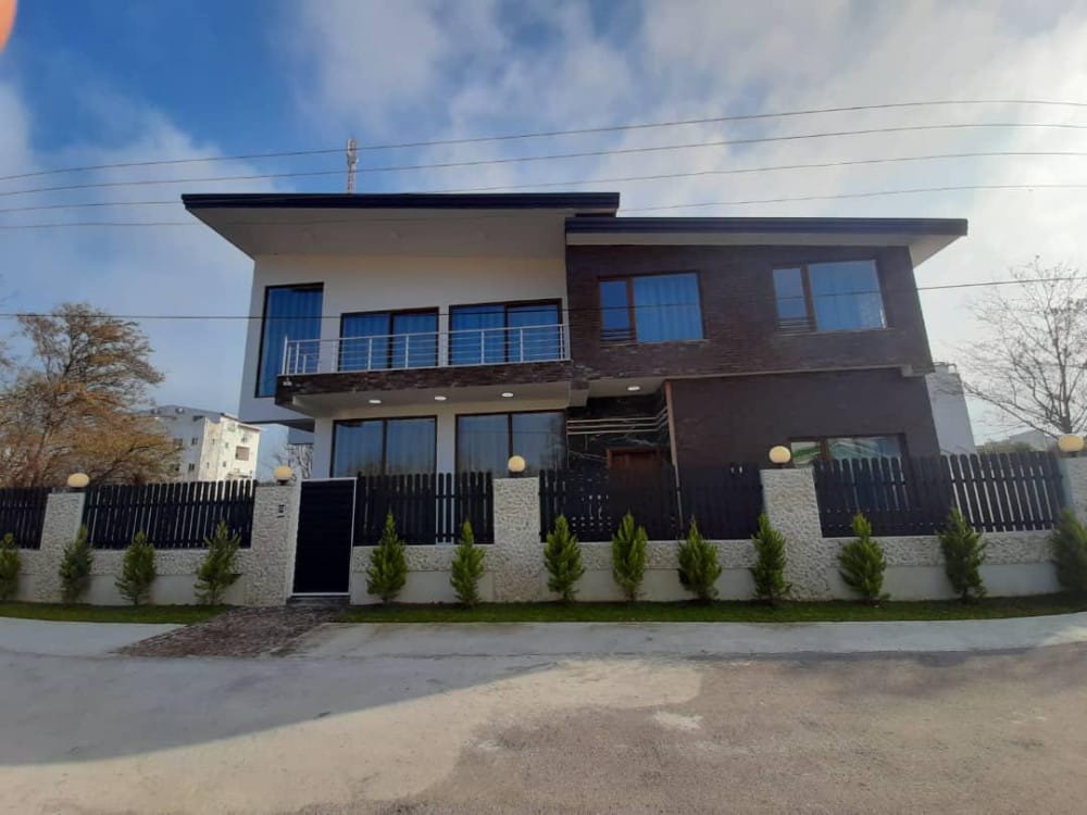 ویلای دوبلکس ۴۵۰متر استخردار در ایزدشهر