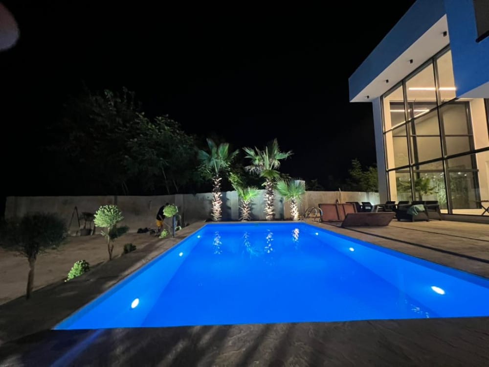 فروش ویلا  استخردار دوبلکس  مدر ن  در رویان