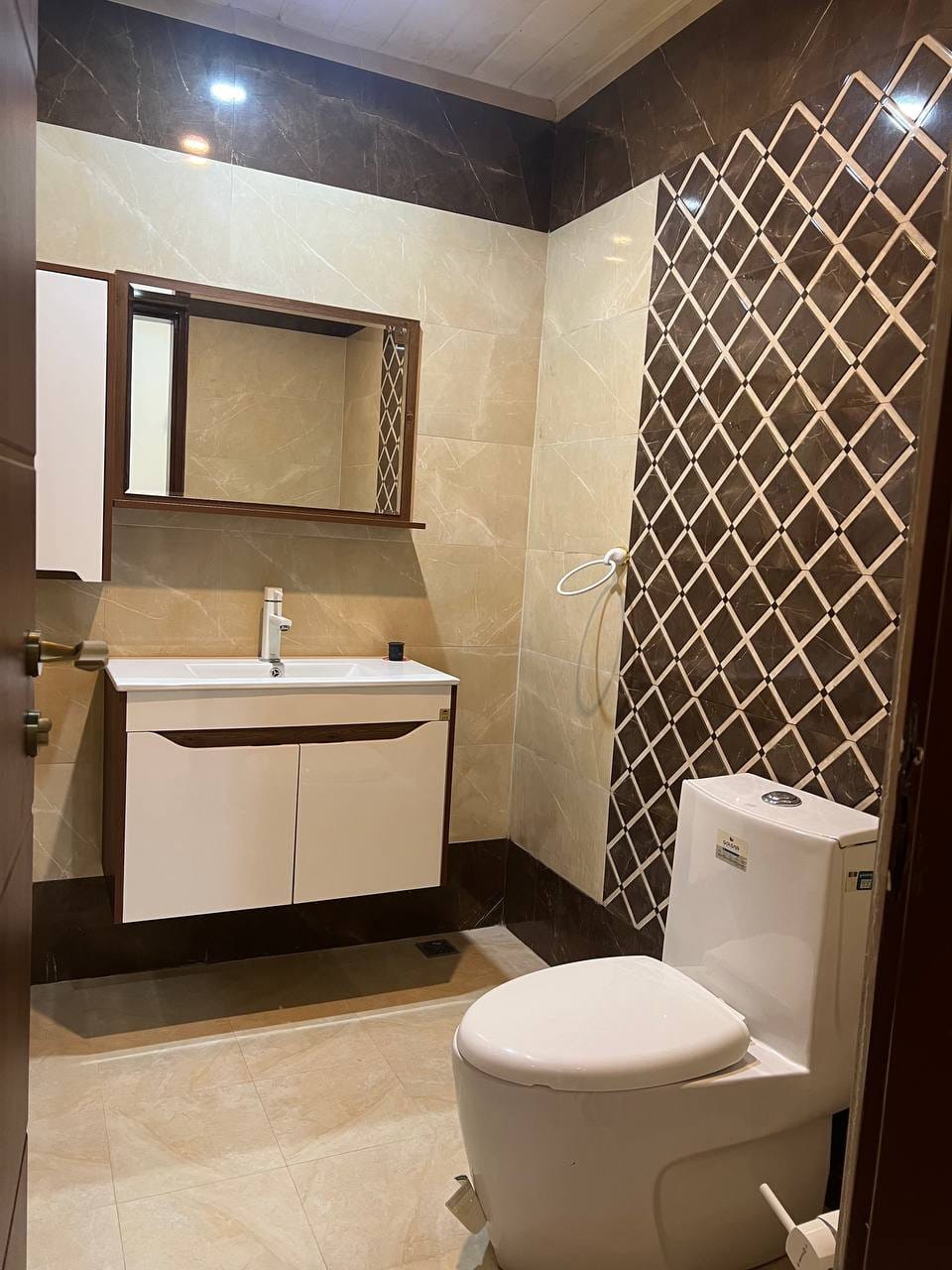 اجاره آپارتمان نوساز ساحلی