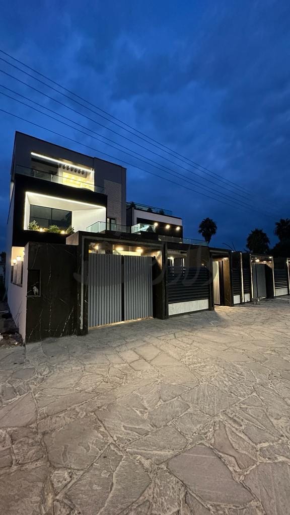 فروش ویلای شهرک ساحلی نوساز ۴۸۰متر در ایزدشهر