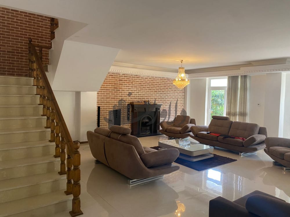 ویلای شهرکی برند با ماشاعات عالی