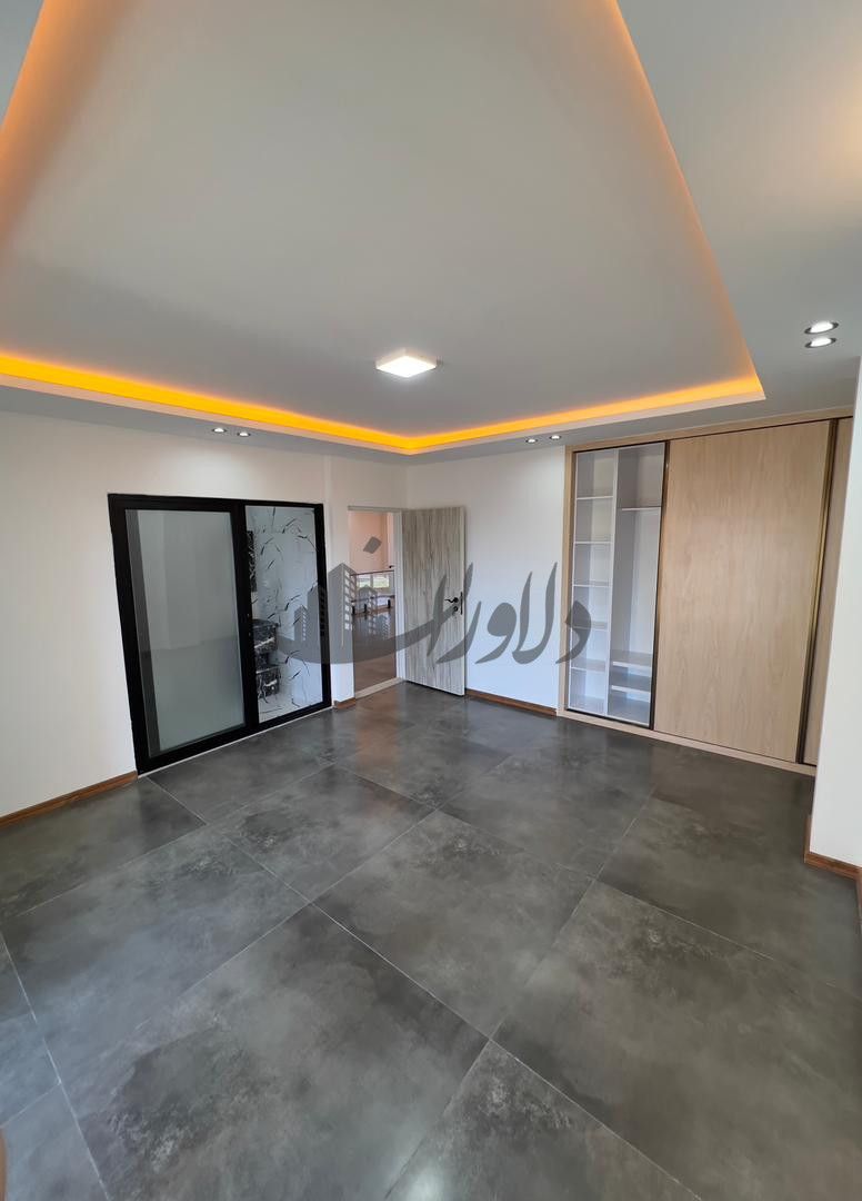 ویلای مدرن استخردای حیاط سازی شده خشت سر