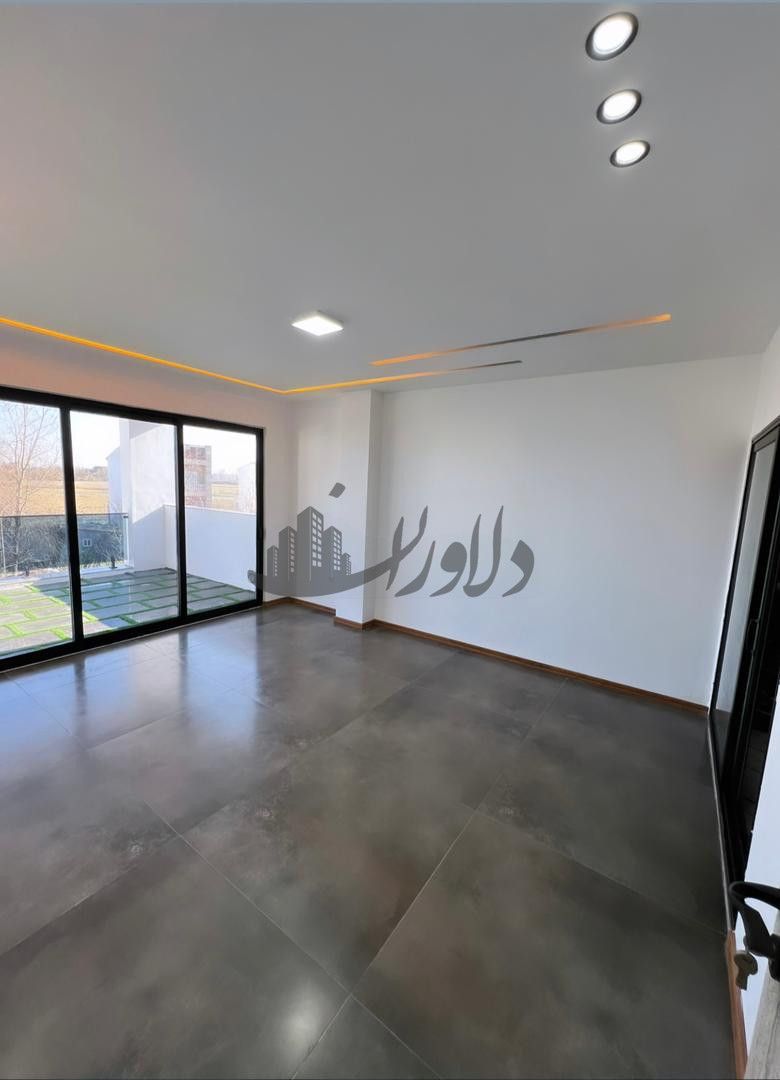 ویلای مدرن استخردای حیاط سازی شده خشت سر