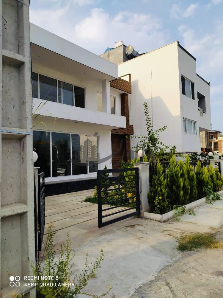 فروش ویلا دوبلکس استخردار نوساز شهرکی