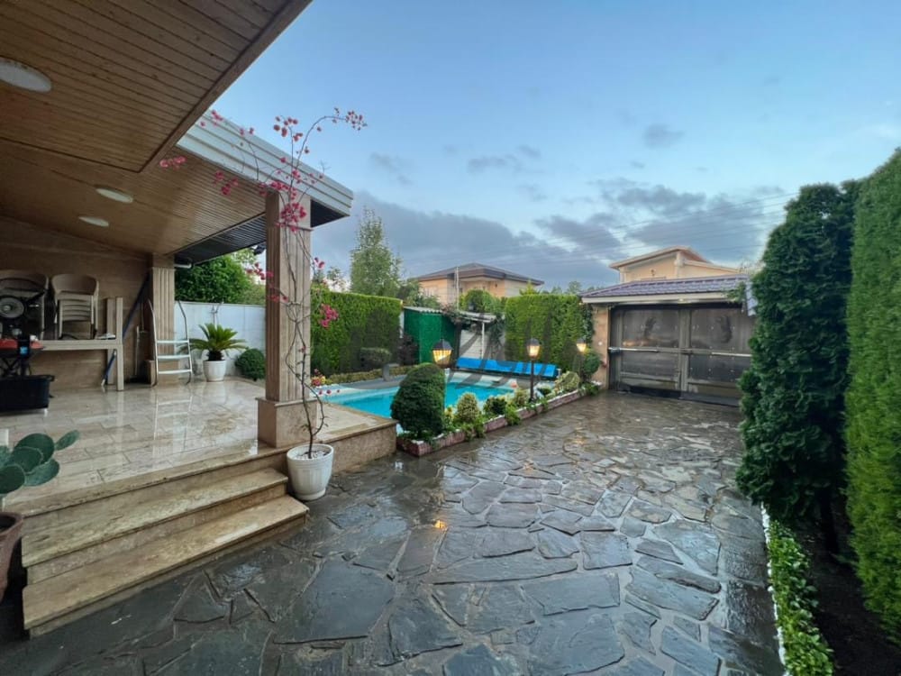 ویلا دوبلکس استخردار خوش قیمت